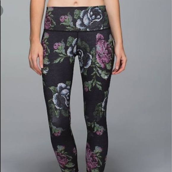 lululemon athletica Pants - wander under black leggings lululemon athletica Pants - wander under black leggings
